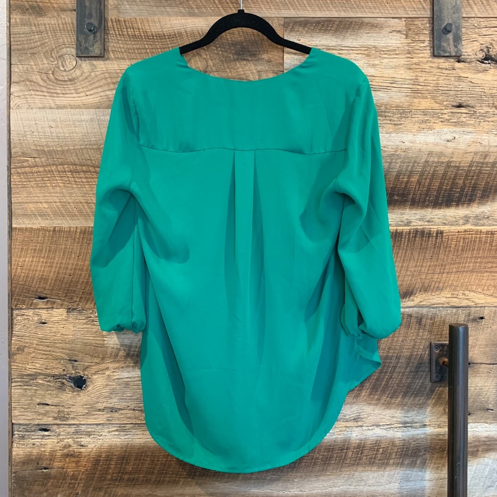 EUC - Pleione - Split Neck Blouse - Kelly Green - M - Picture 2 of 3